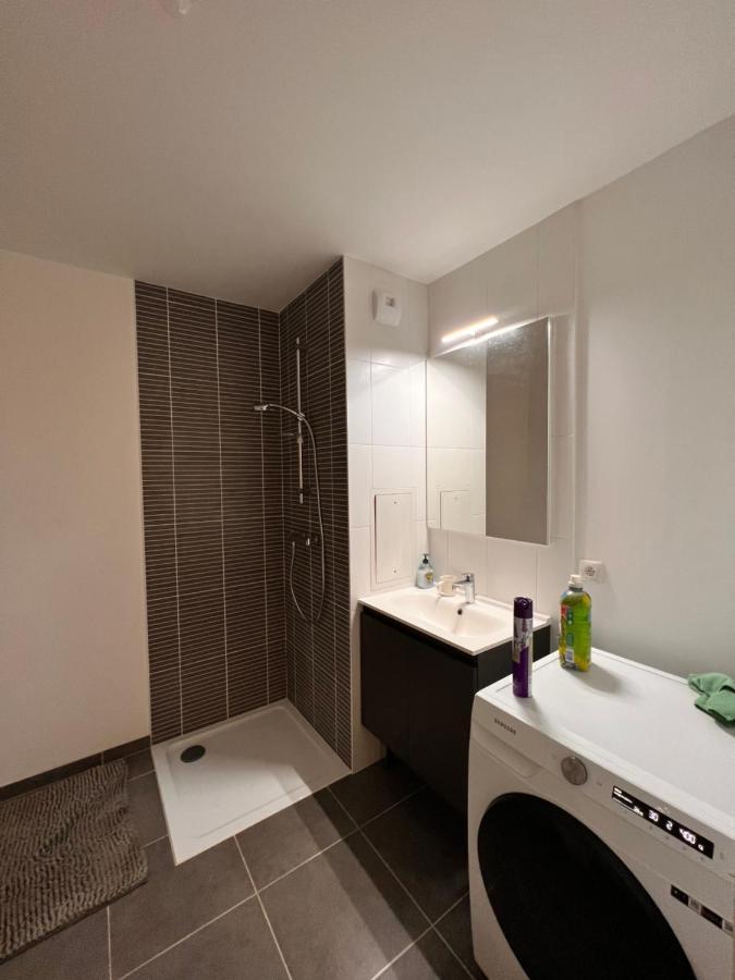 Chambre Privee Dans Un Appartement A 37 Min De Champs Elysees Sartrouville Exterior foto