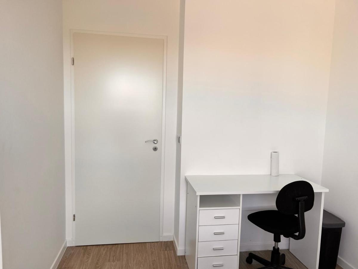 Chambre Privee Dans Un Appartement A 37 Min De Champs Elysees Sartrouville Exterior foto